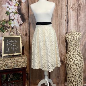 New Karl Lagerfield Gorgeous Skirt 16